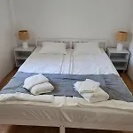 度假居 Peaceful Surrounding Private Pool
